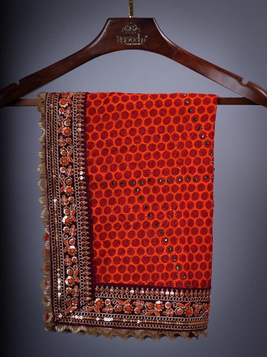 GEOGETTE WITH CHICKEN SHORT PICCHODA WITH MAROON LACE & SUPPORTING HANDWORK LACE