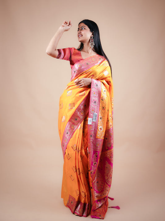 Yellow Banarasi Saree with Minakari Contrast Pallu, with Heavy Serosky and Blouse
