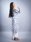 WHITE COLOUR V NECK COTTON WITH CHICKENKARI BOTTOM 3 PCS SET