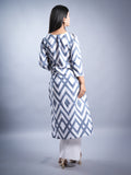 WHITE COLOUR V NECK COTTON WITH CHICKENKARI BOTTOM 3 PCS SET