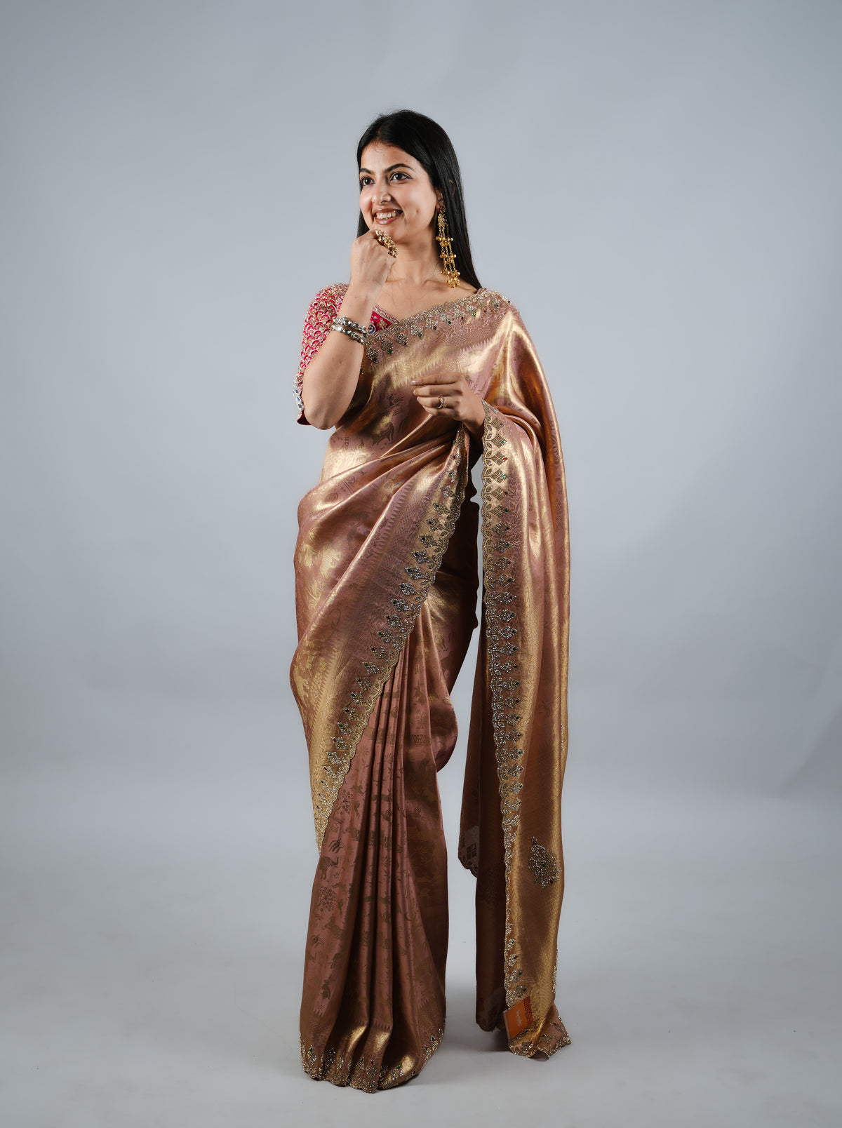 Rose Gold Kumudh Silk Saree With Beads Work With Stitch Blouse