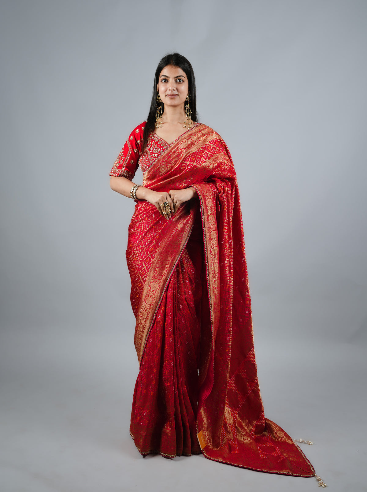 Red Kumudh Silk Saree With Beads Work With Stitch Blouse